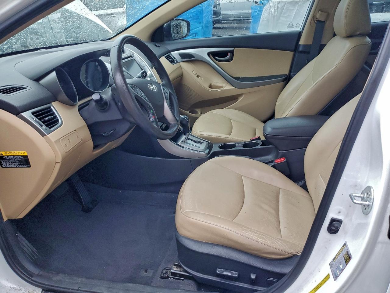 Hyundai ELANTRA Gls Image 10