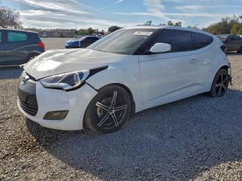  Salvage Hyundai VELOSTER