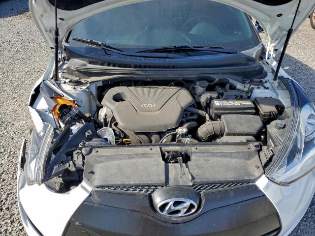 Hyundai VELOSTER Image 6