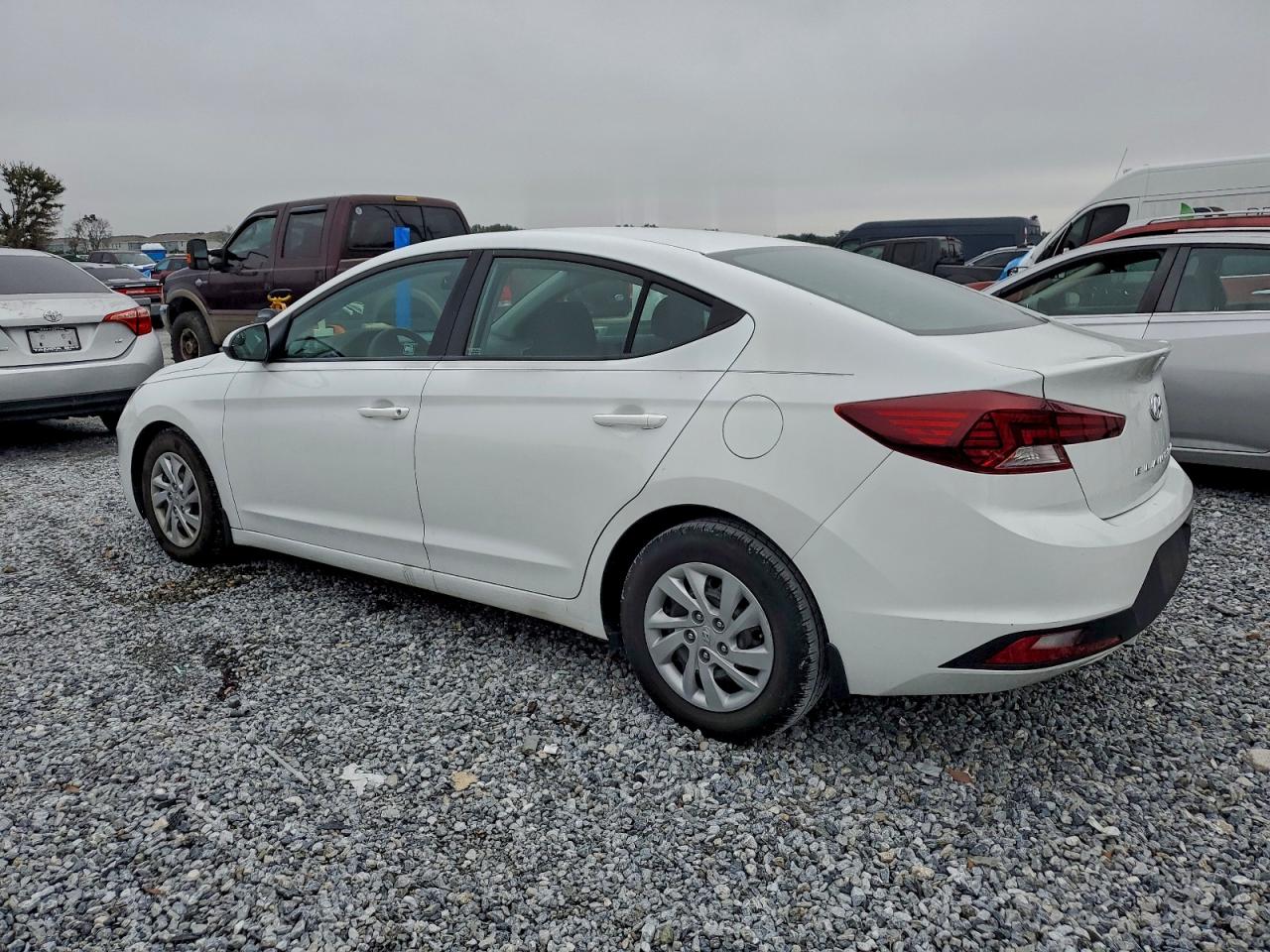 Hyundai ELANTRA Se Image 4