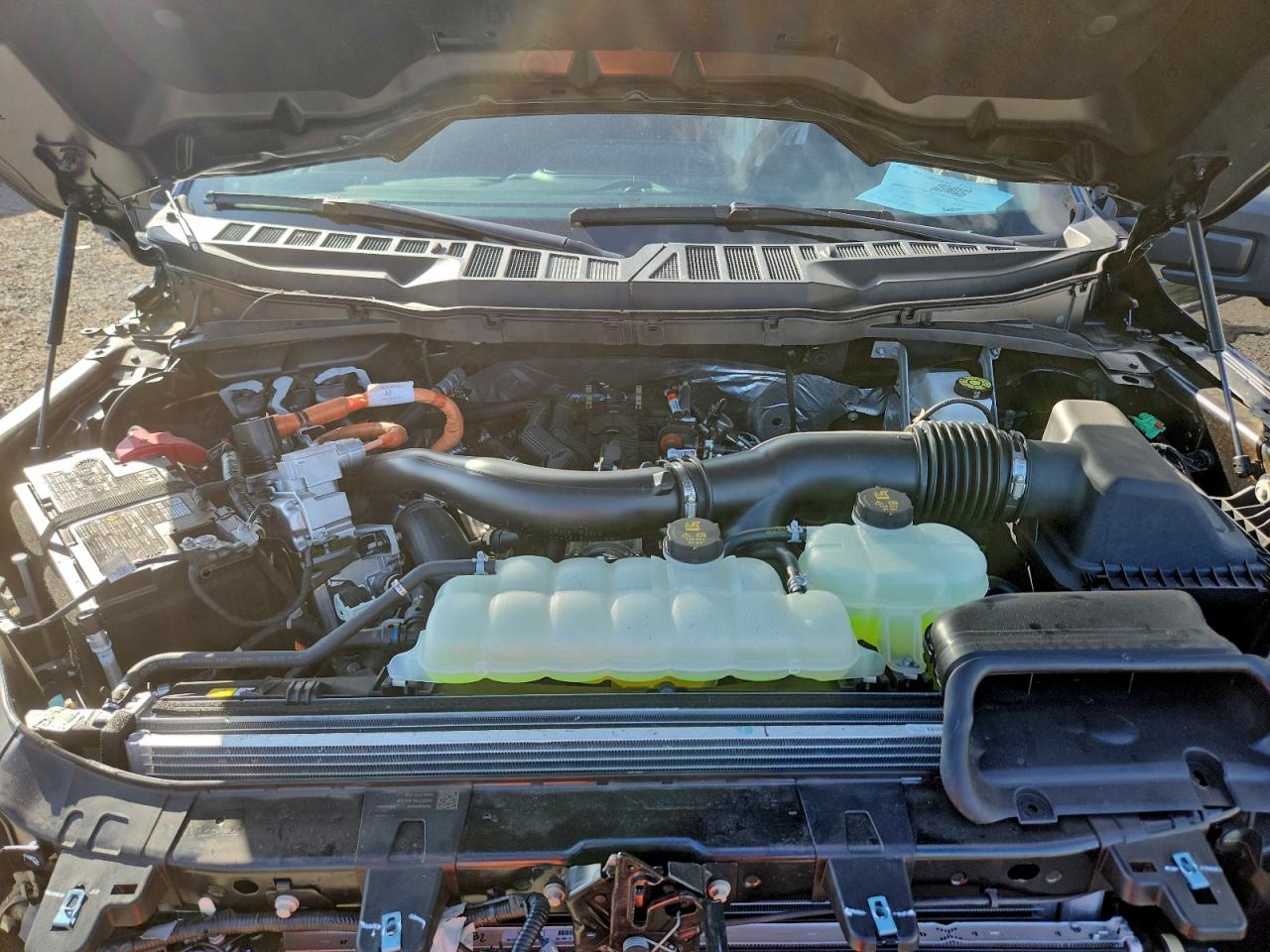 Ford F-150 Xlt Image 8