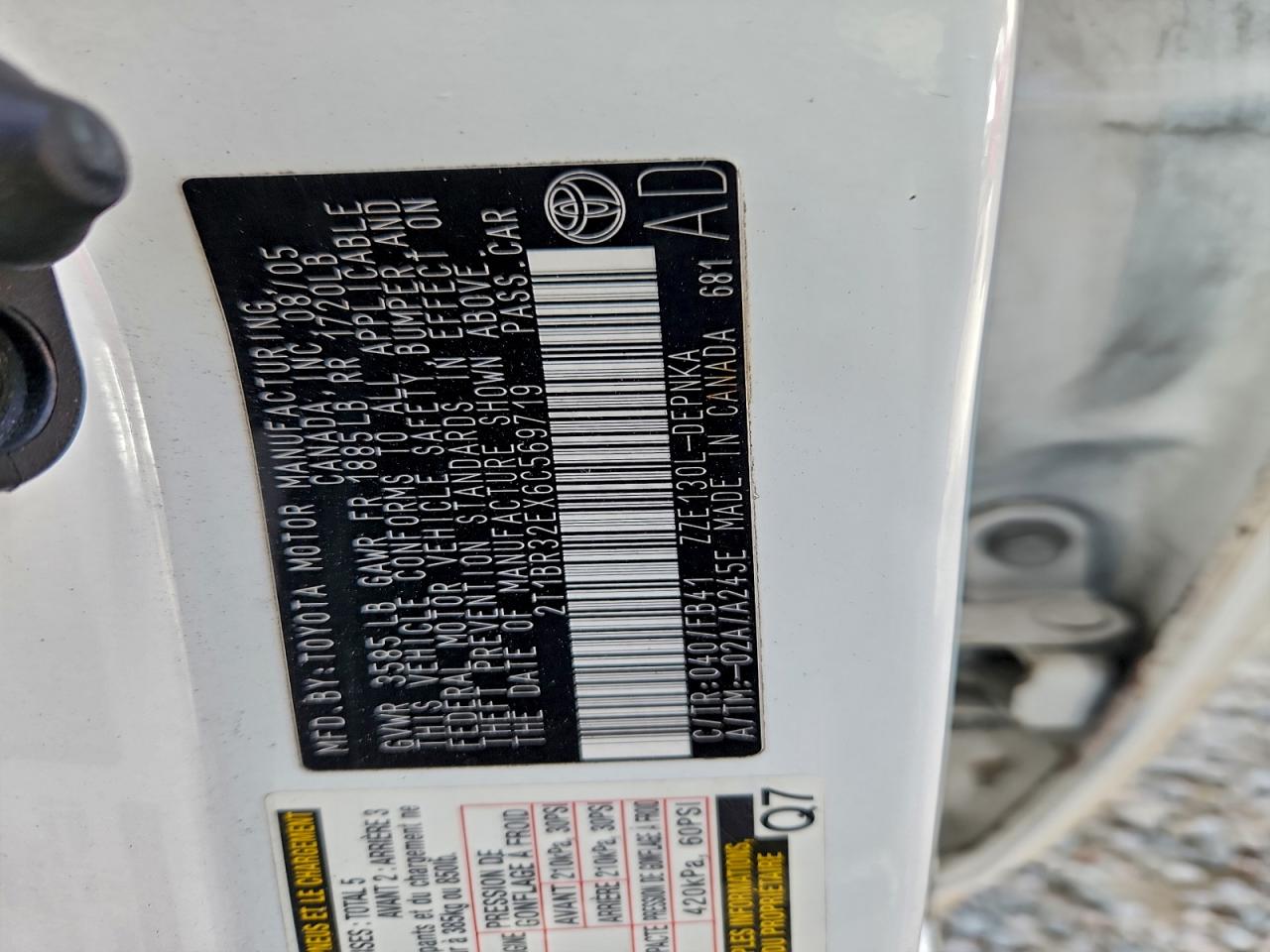 Toyota Corolla Ce Image 7