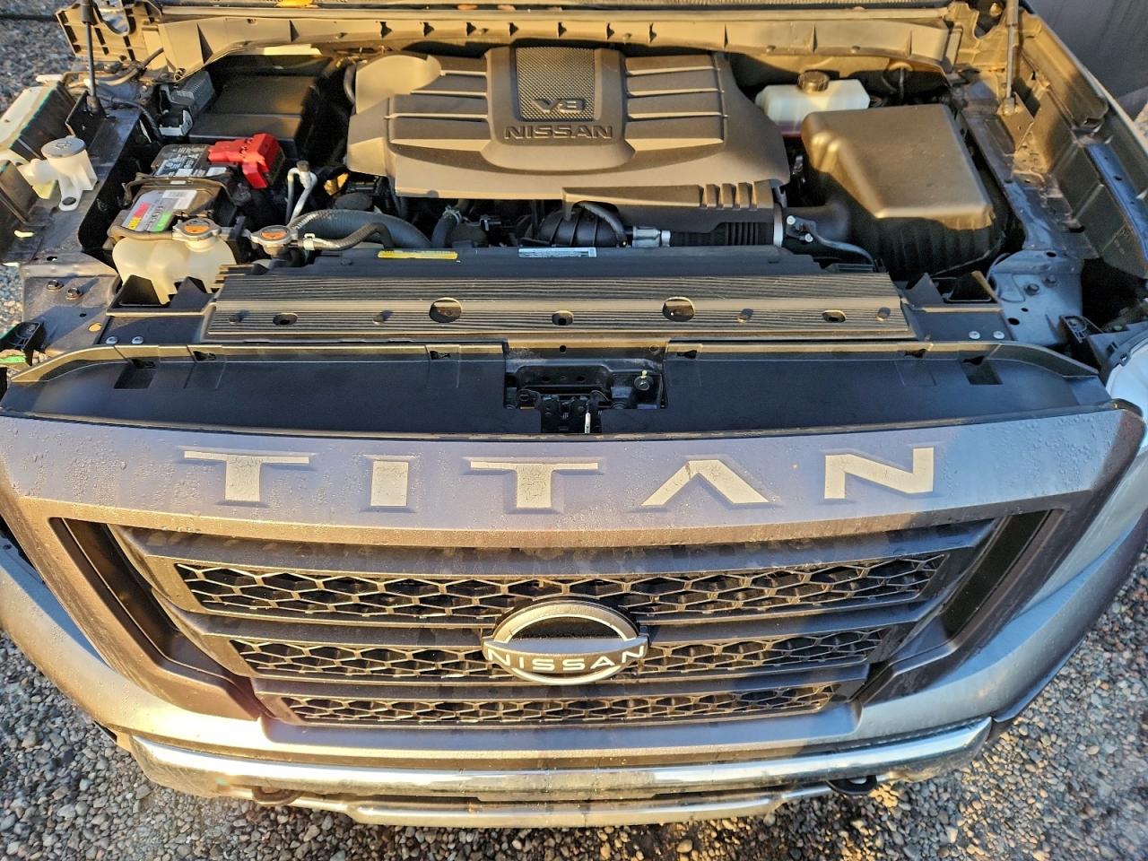 Nissan Titan Sv Image 2