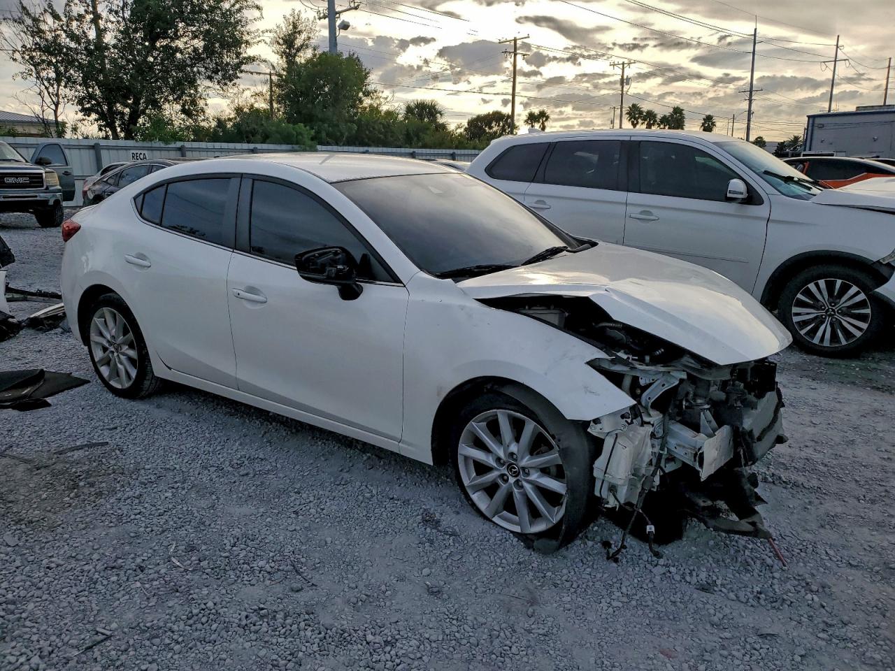 Mazda 3 Touring Image 4