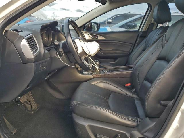 Mazda 3 Touring Image 6