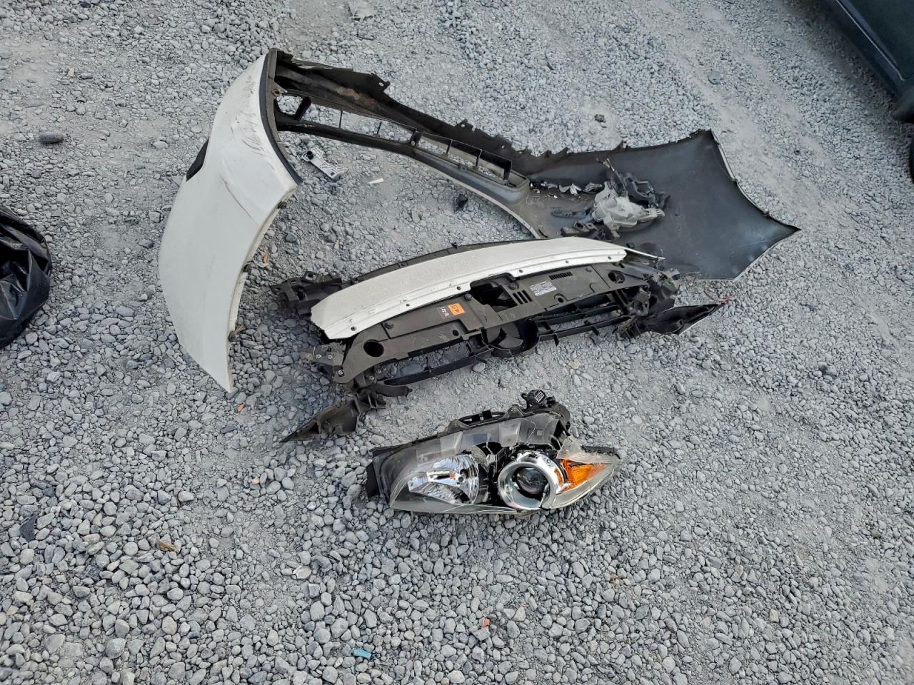 Mazda 3 Touring Image 11