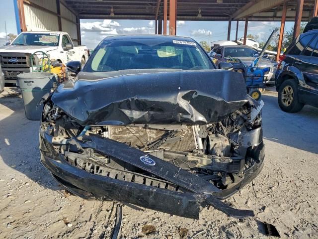 Ford Fusion Se Image 3