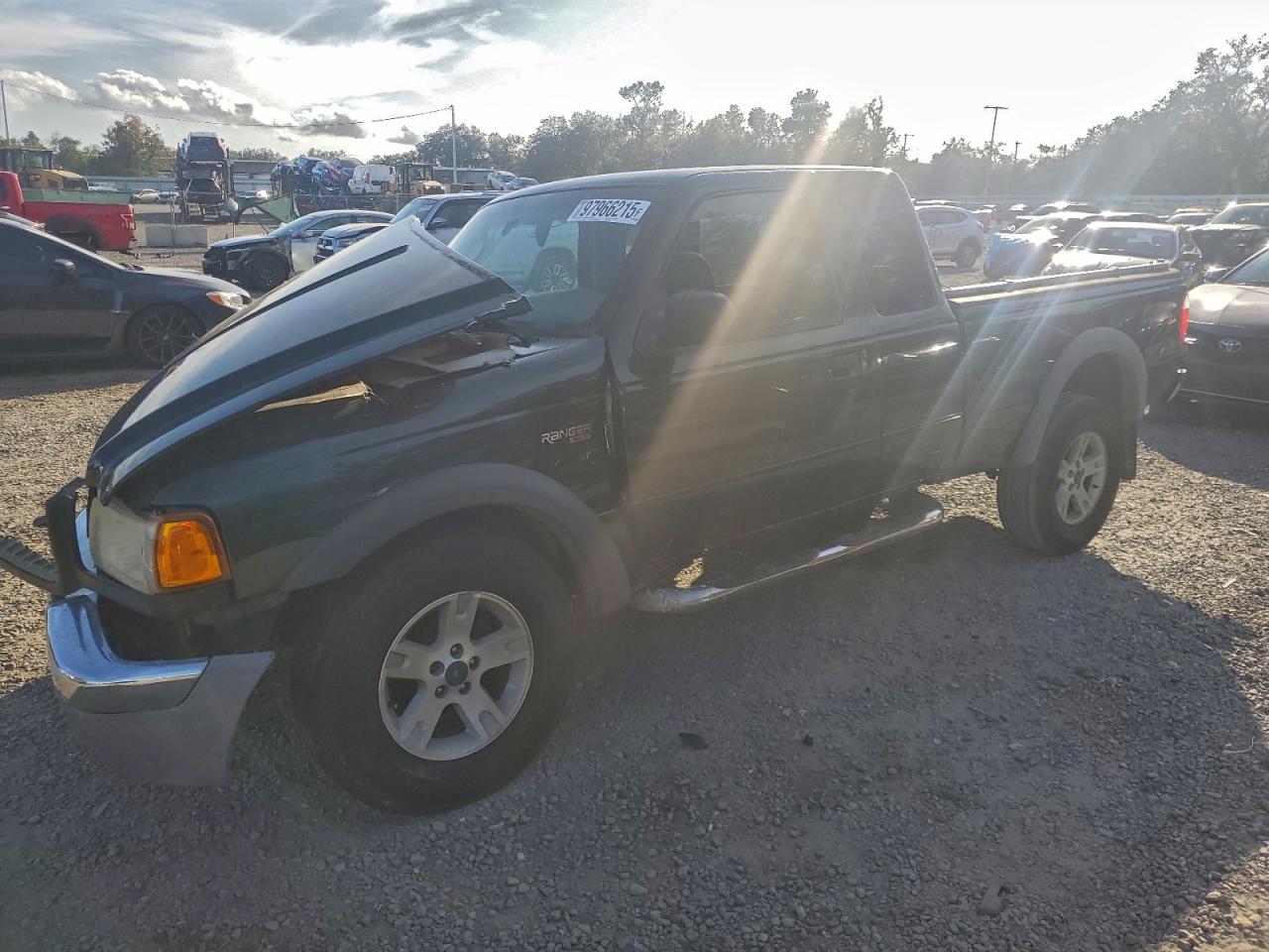 Ford Ranger Super Cab Image 1
