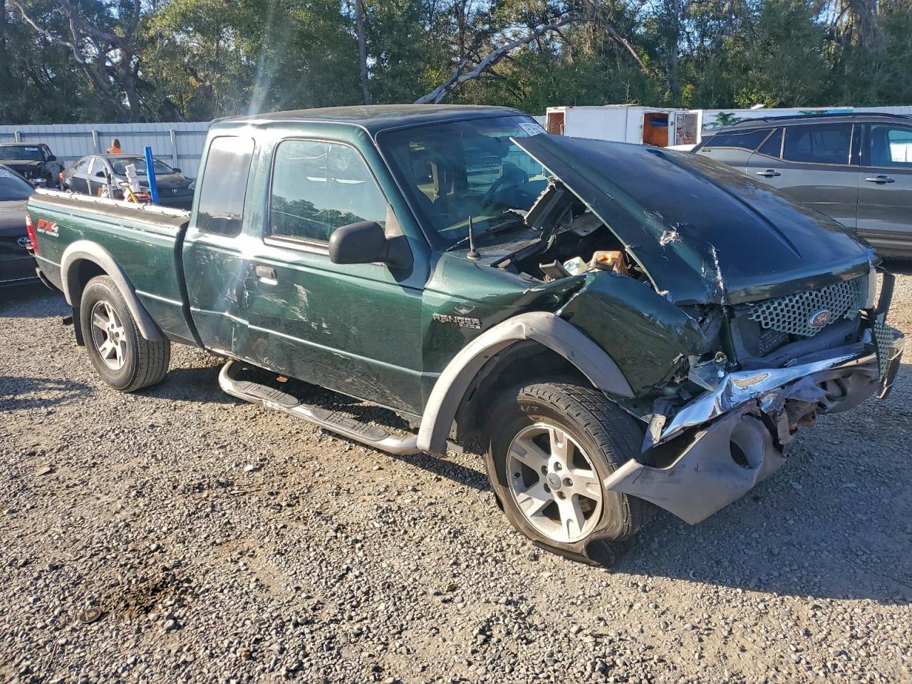 Ford Ranger Super Cab Image 2
