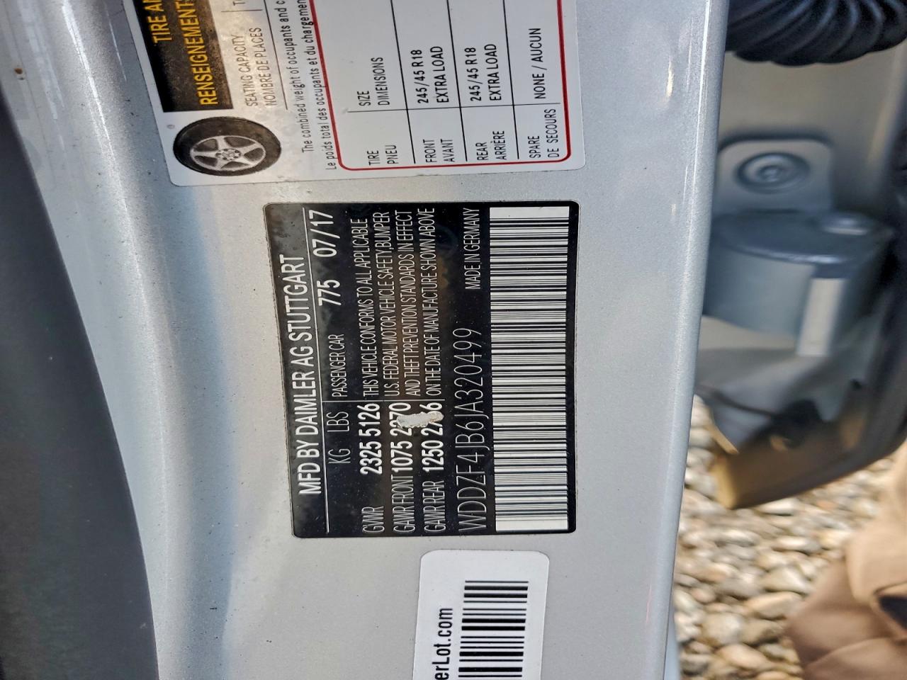 Mercedes-Benz E-Class 300 Image 12