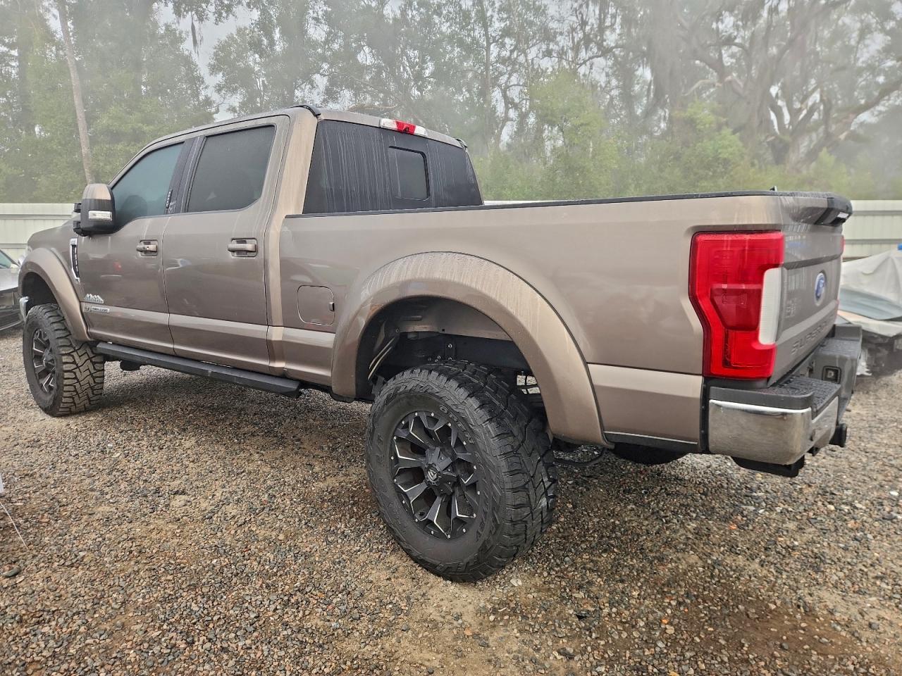 Ford F-250 Super Duty Image 5