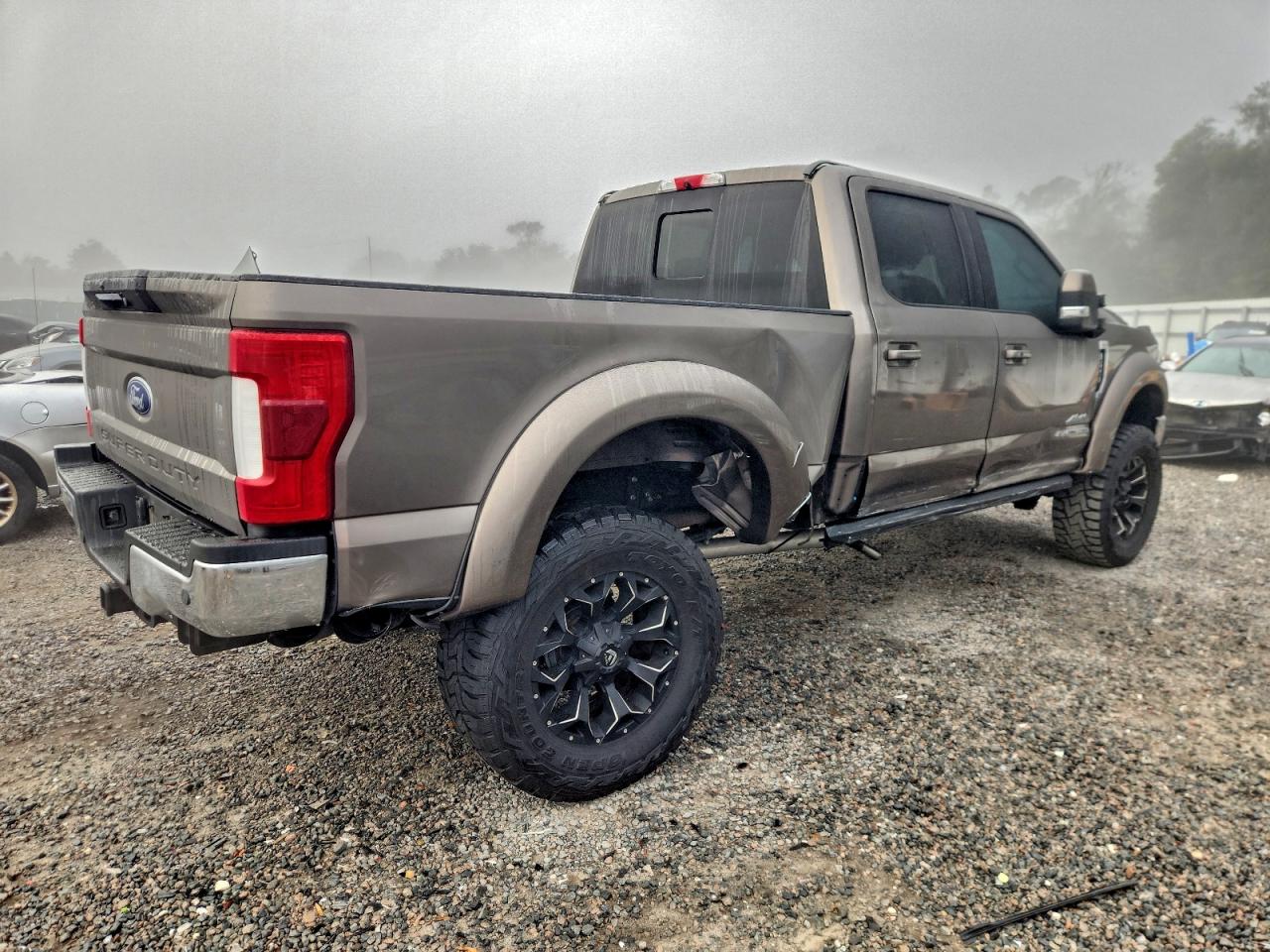 Ford F-250 Super Duty Image 3