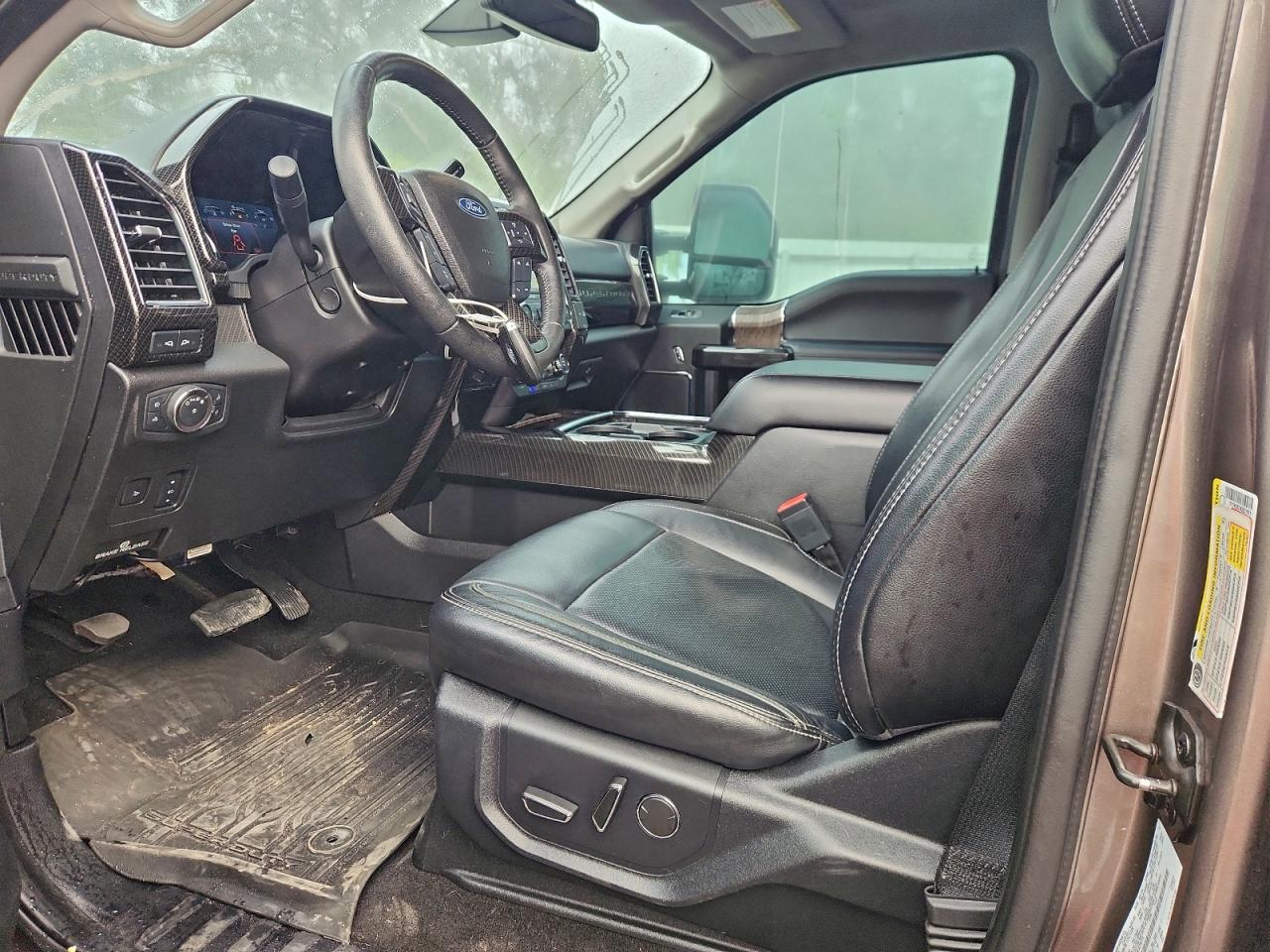 Ford F-250 Super Duty Image 11