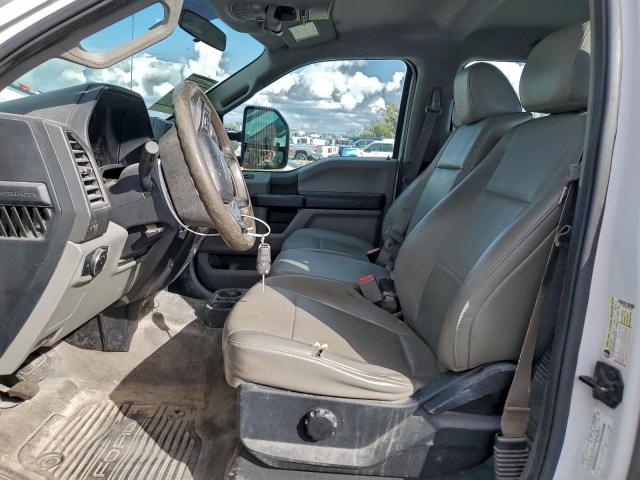 Ford F-250 Super Duty Image 8