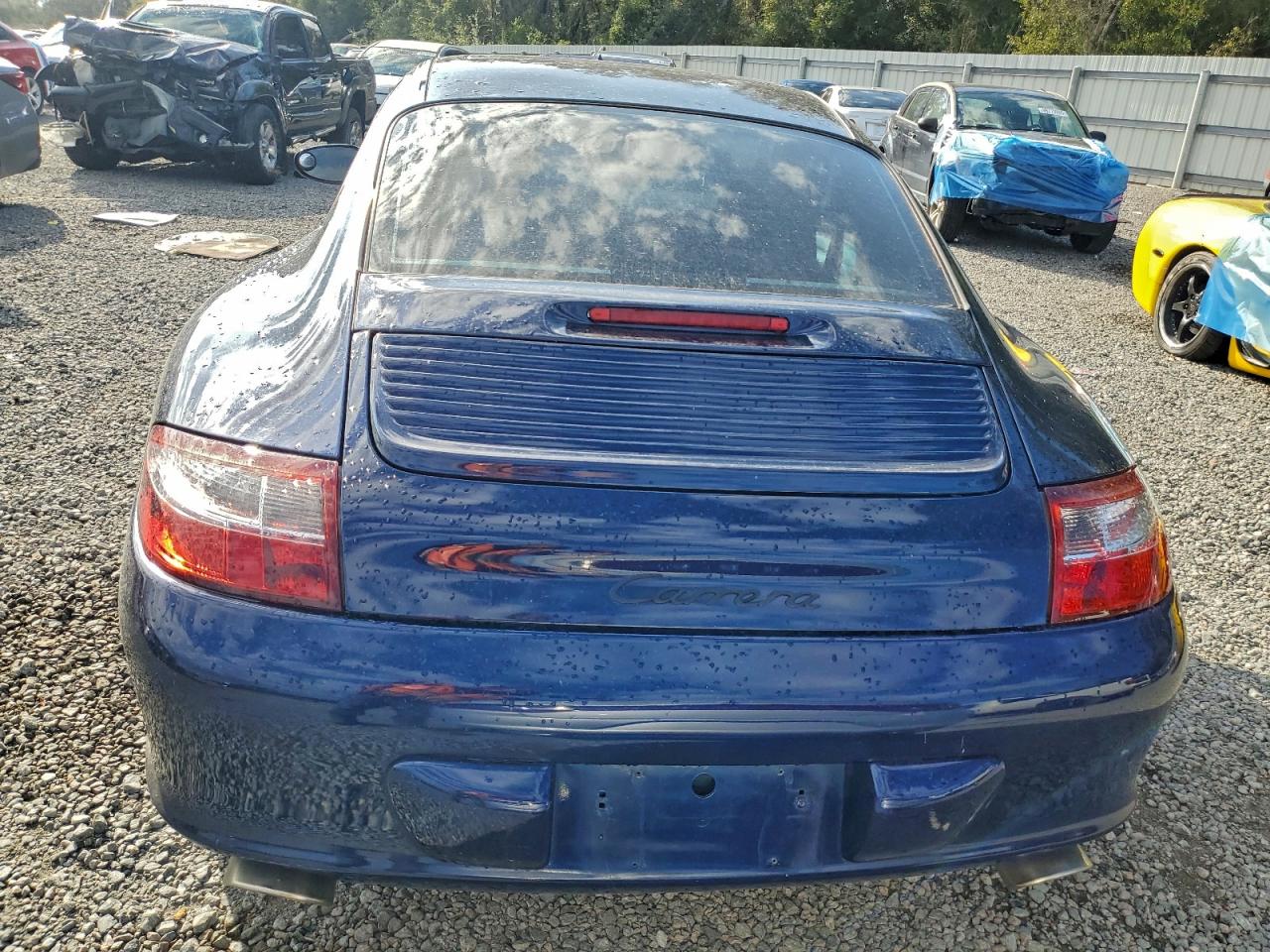Porsche 911 Carrera 2 Image 8