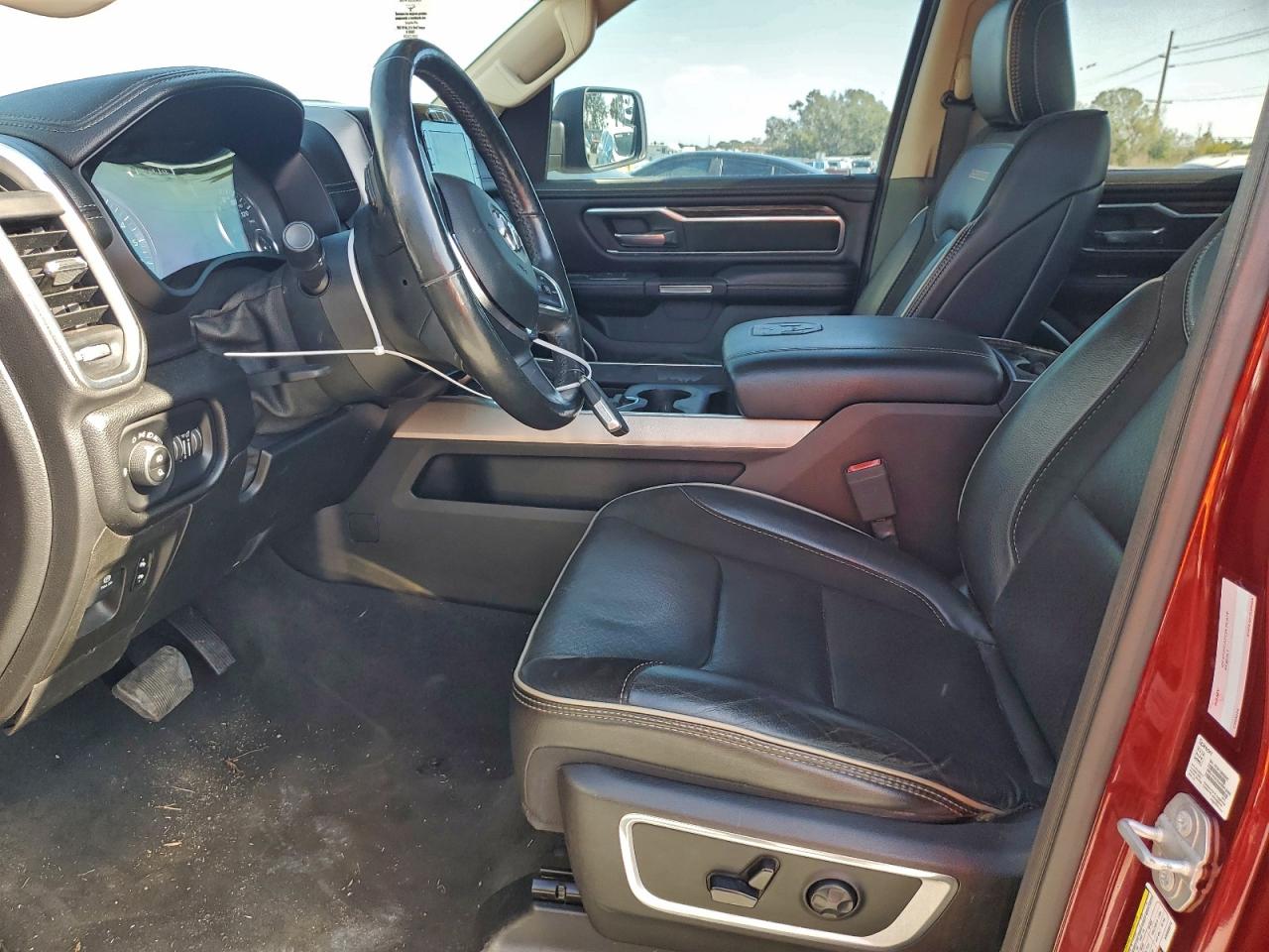 Ram 1500 Laramie Image 10