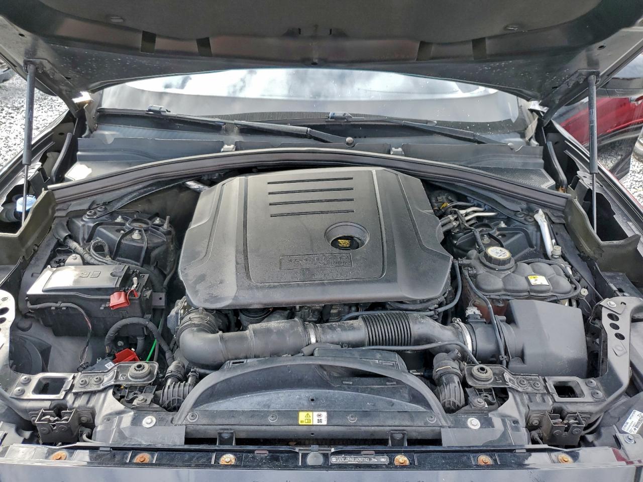 Jaguar F-PACE Premium Image 11