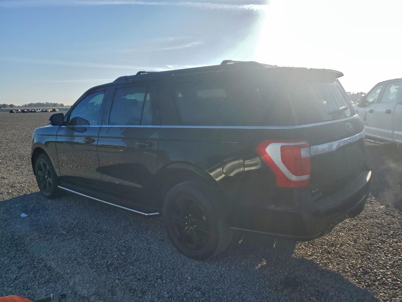 Ford Expedition Max Xlt Image 5