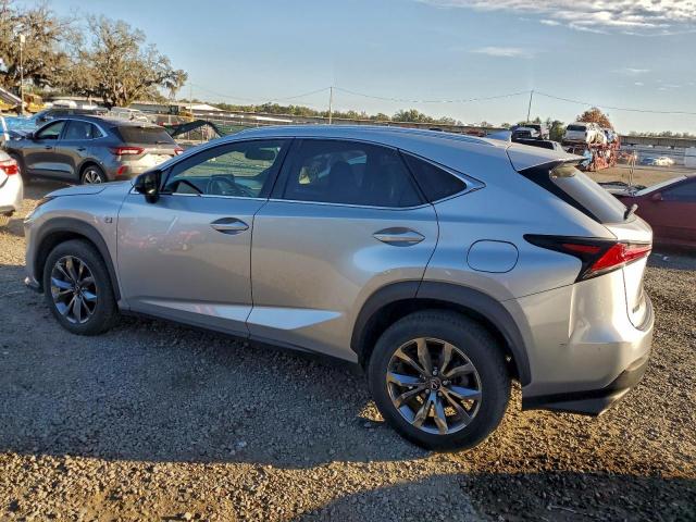 Lexus NX 300 Base Image 7