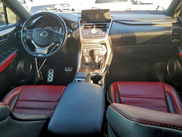 Lexus NX 300 Base Image 4