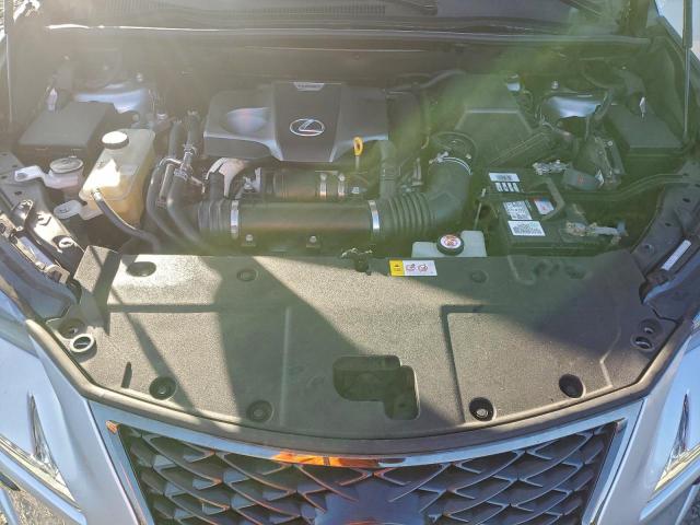 Lexus NX 300 Base Image 12