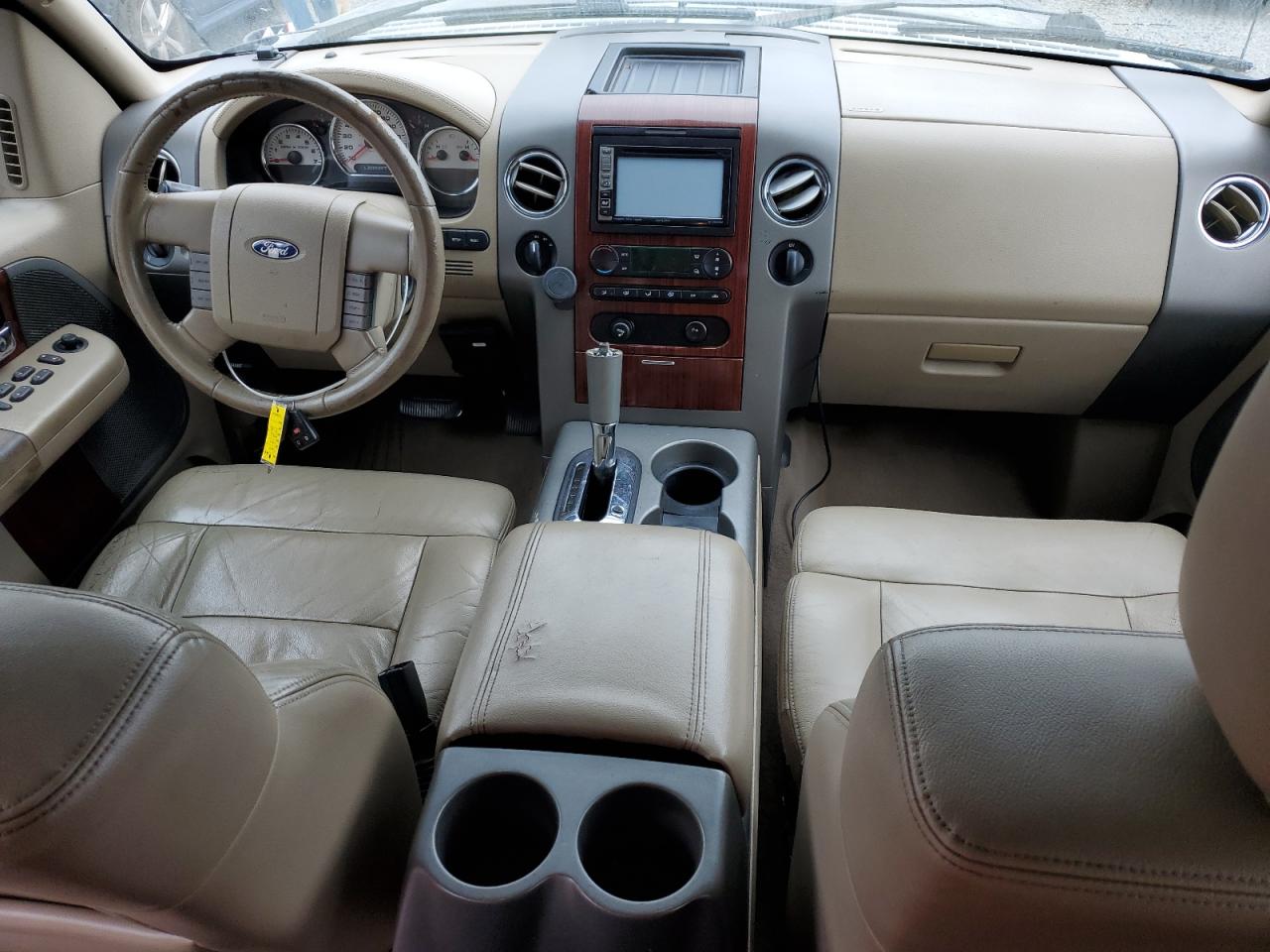 Ford F-150 Supercrew Image 4