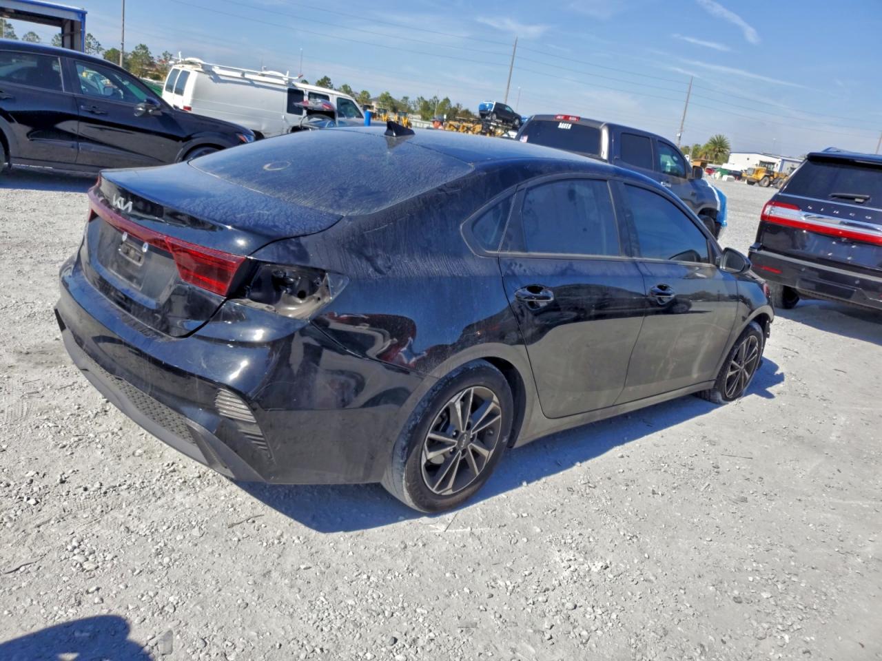 Kia Forte Lx Image 2