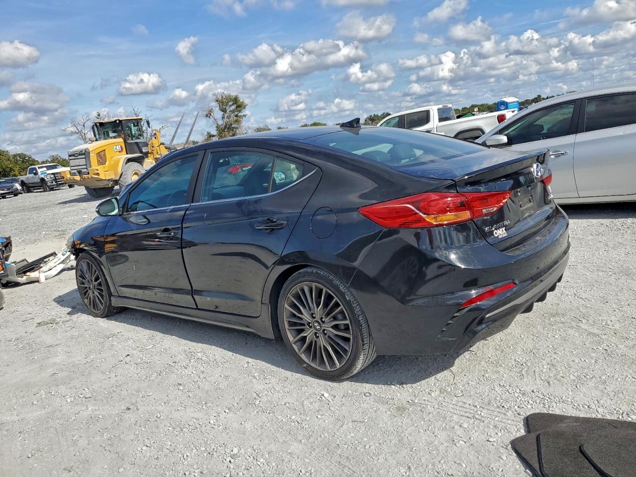 Hyundai ELANTRA Sport Image 6