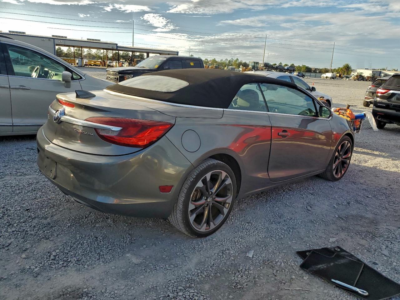 Buick Cascada Premium Image 8