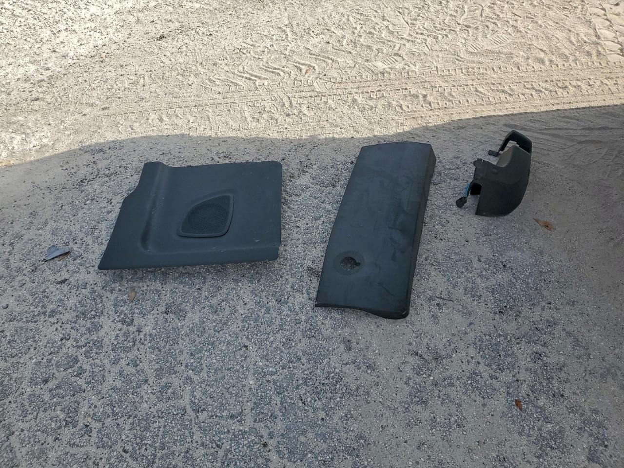 Ford Transit T-350 Image 14