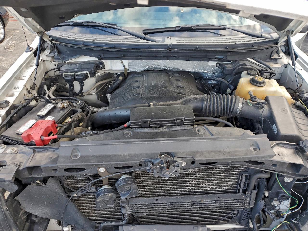 Ford F-150 Supercrew Image 5