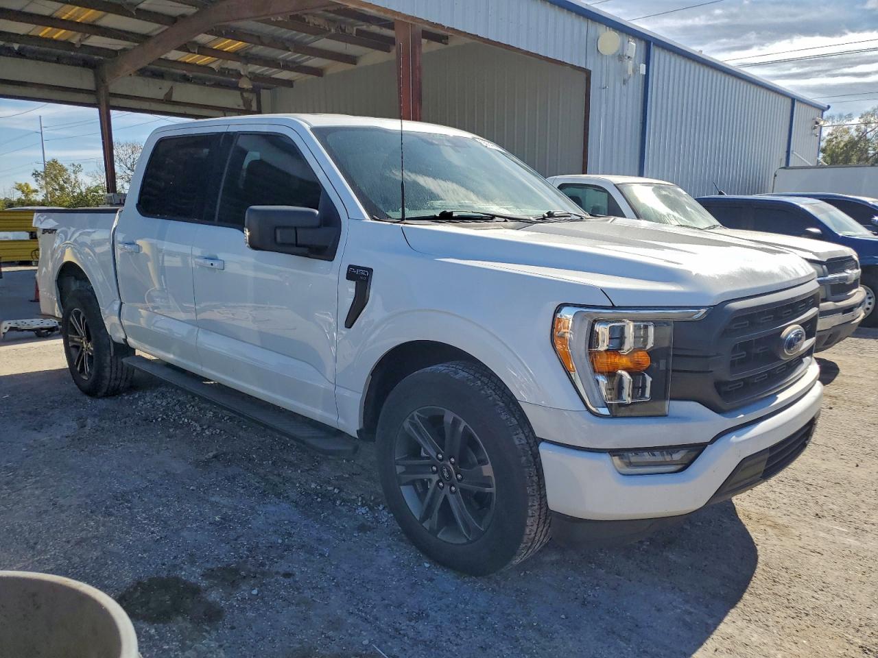 Ford F-150 Supercrew Image 5