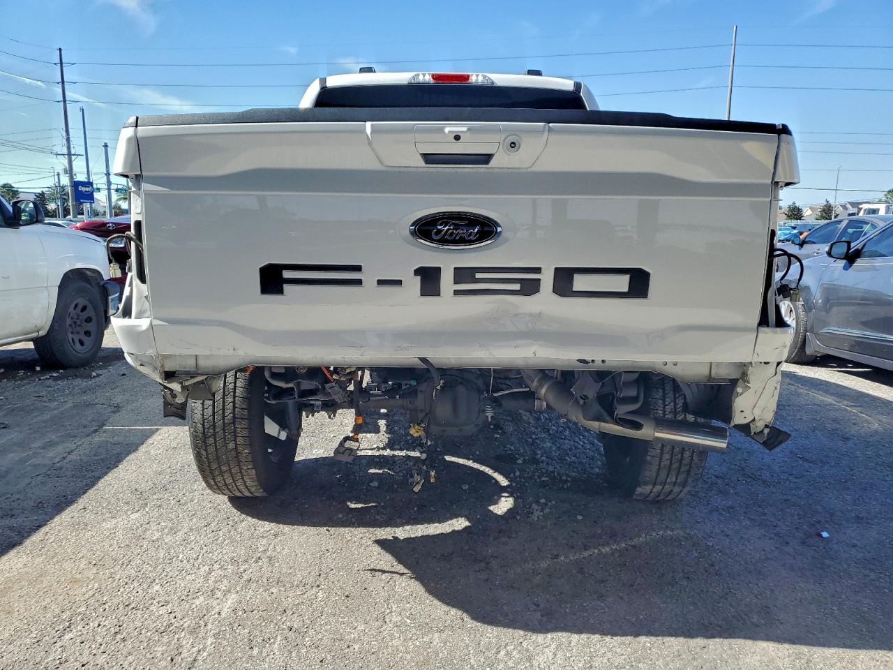 Ford F-150 Supercrew Image 3