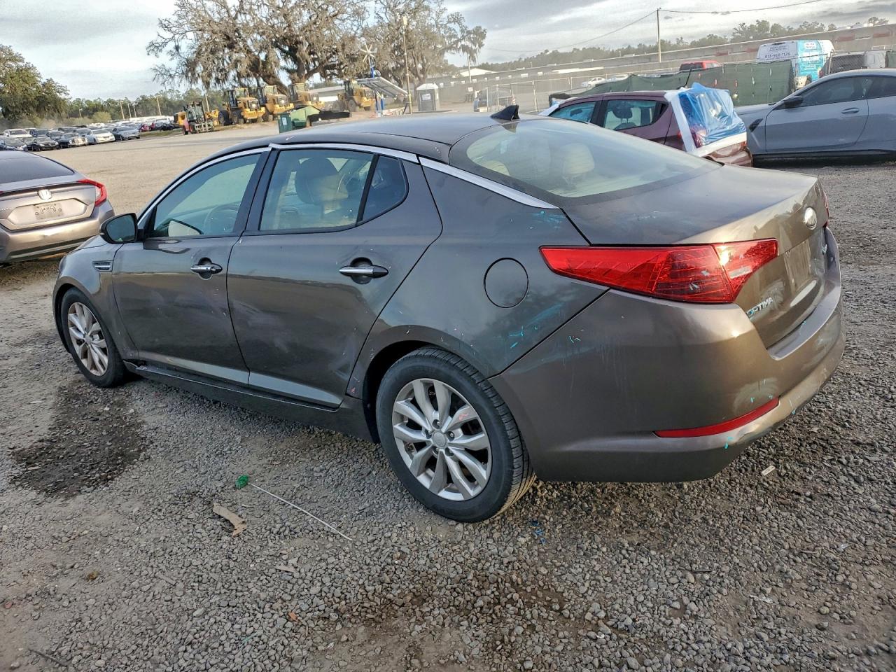 Kia Optima Ex Image 11