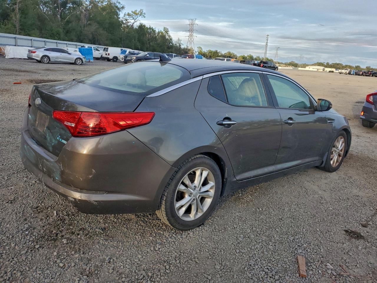 Kia Optima Ex Image 5