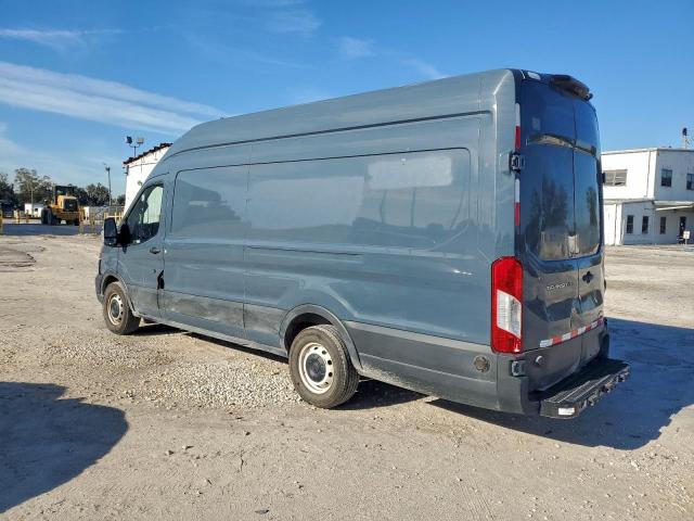 Ford Transit T-250 Image 3