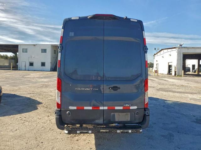 Ford Transit T-250 Image 2