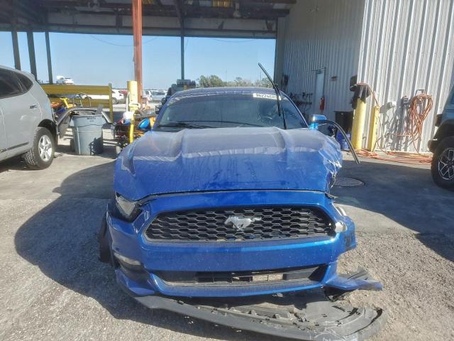 Ford Mustang Image 2