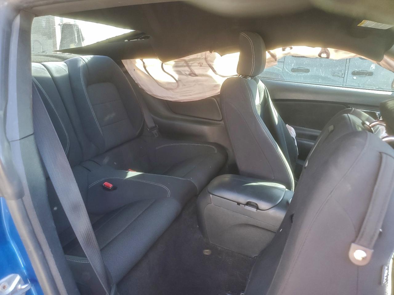 Ford Mustang Image 5