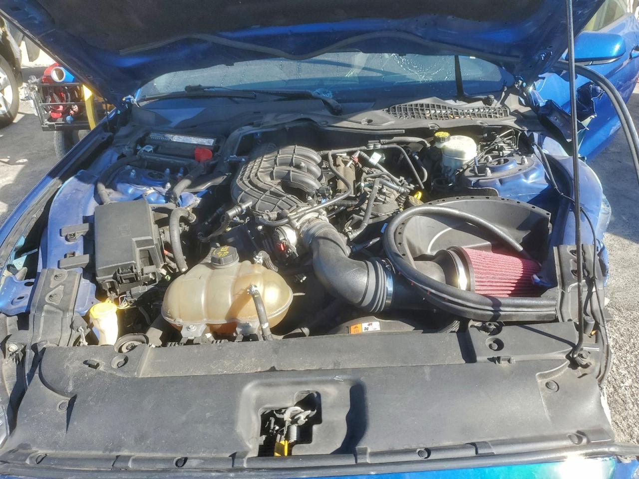 Ford Mustang Image 12