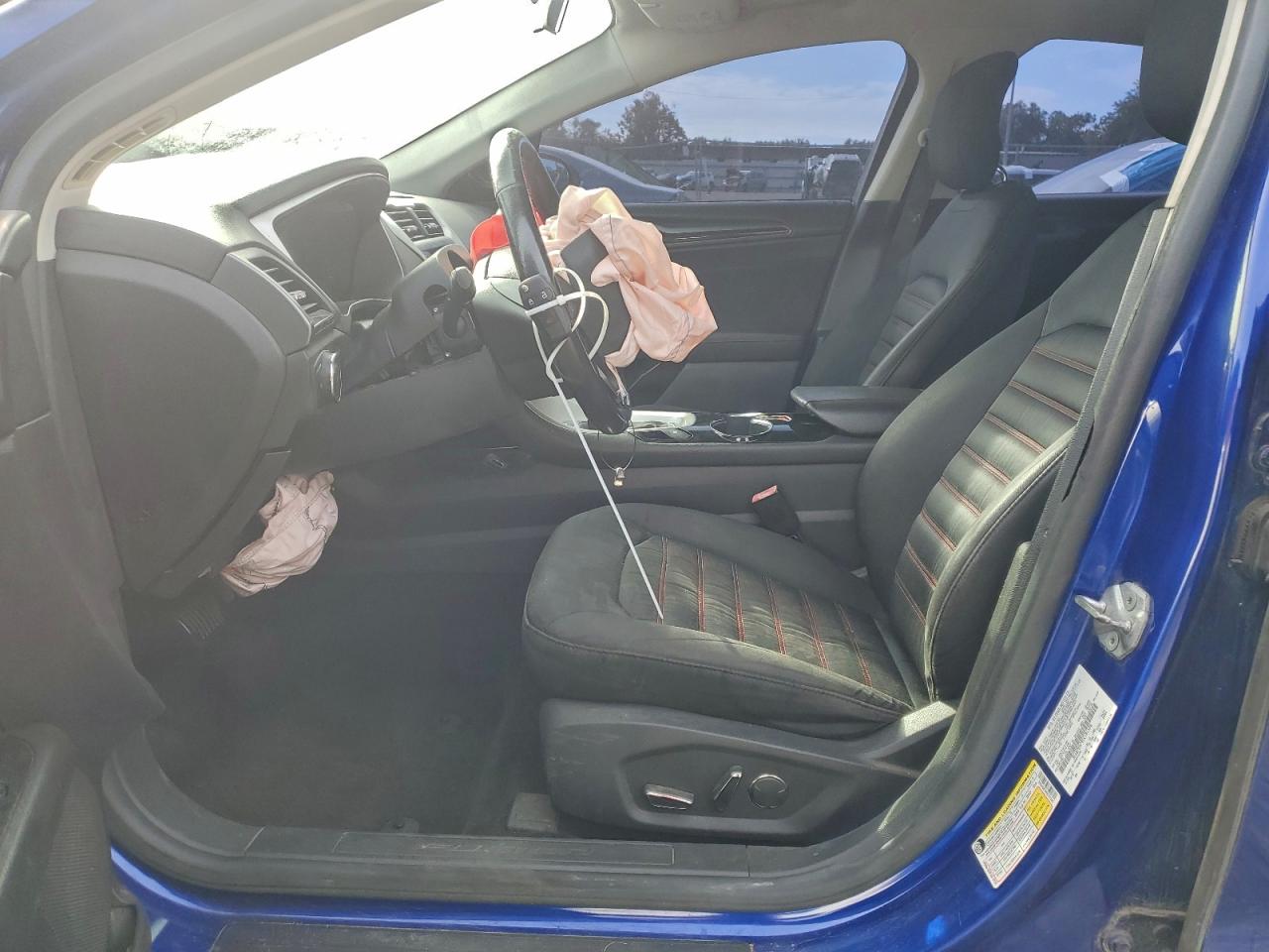 Ford Fusion Se Image 2