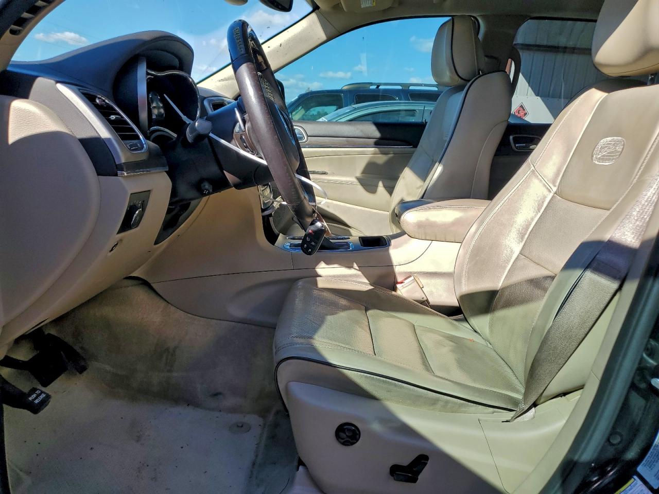 Jeep Grand Cherokee Overland Image 9