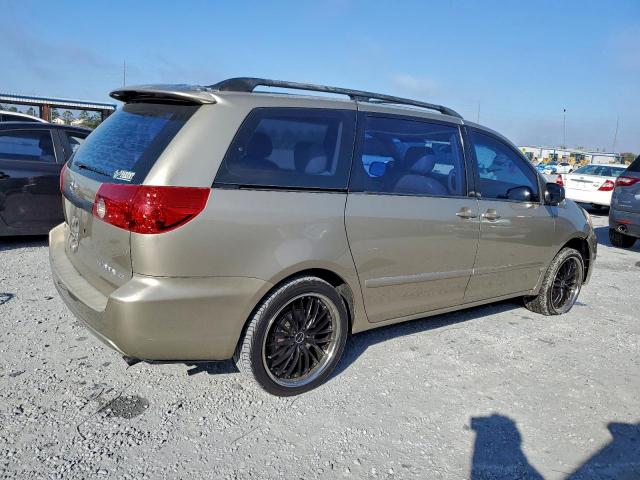 Toyota Sienna Ce Image 12