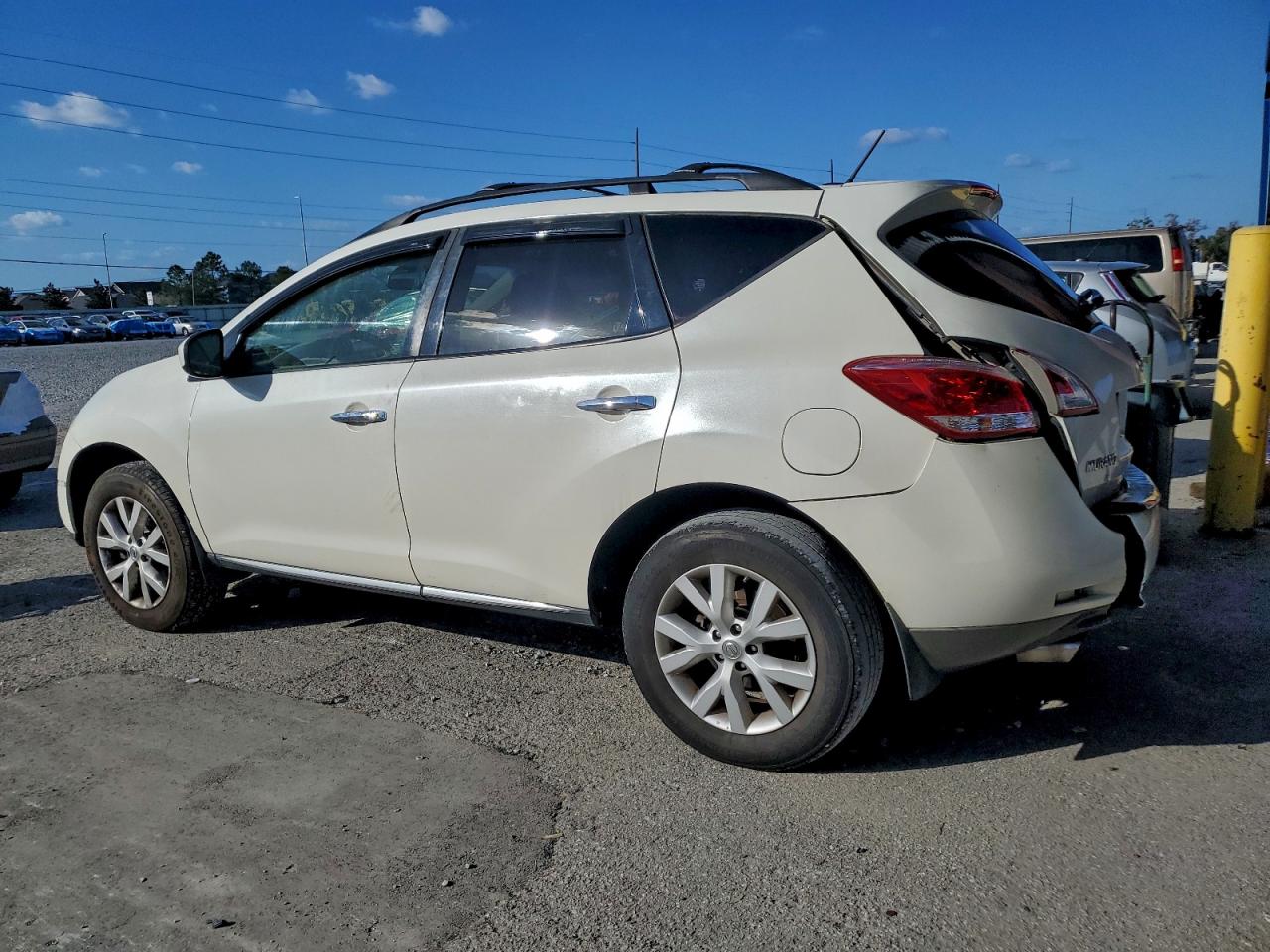Nissan Murano S Image 6