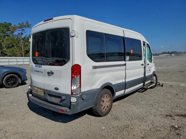 Ford Transit T-350 Image 2