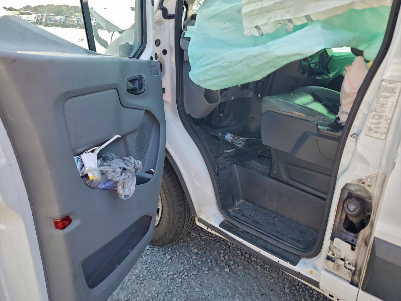 Ford Transit T-350 Image 6