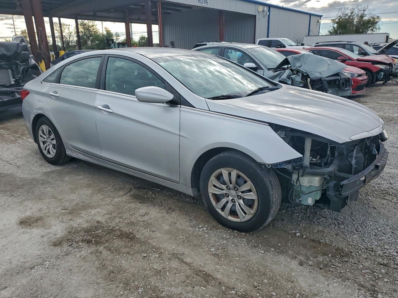 Hyundai SONATA Gls Image 7