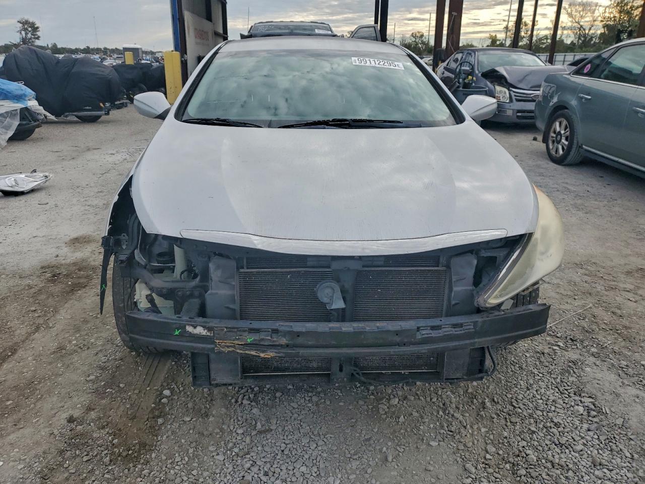 Hyundai SONATA Gls Image 5