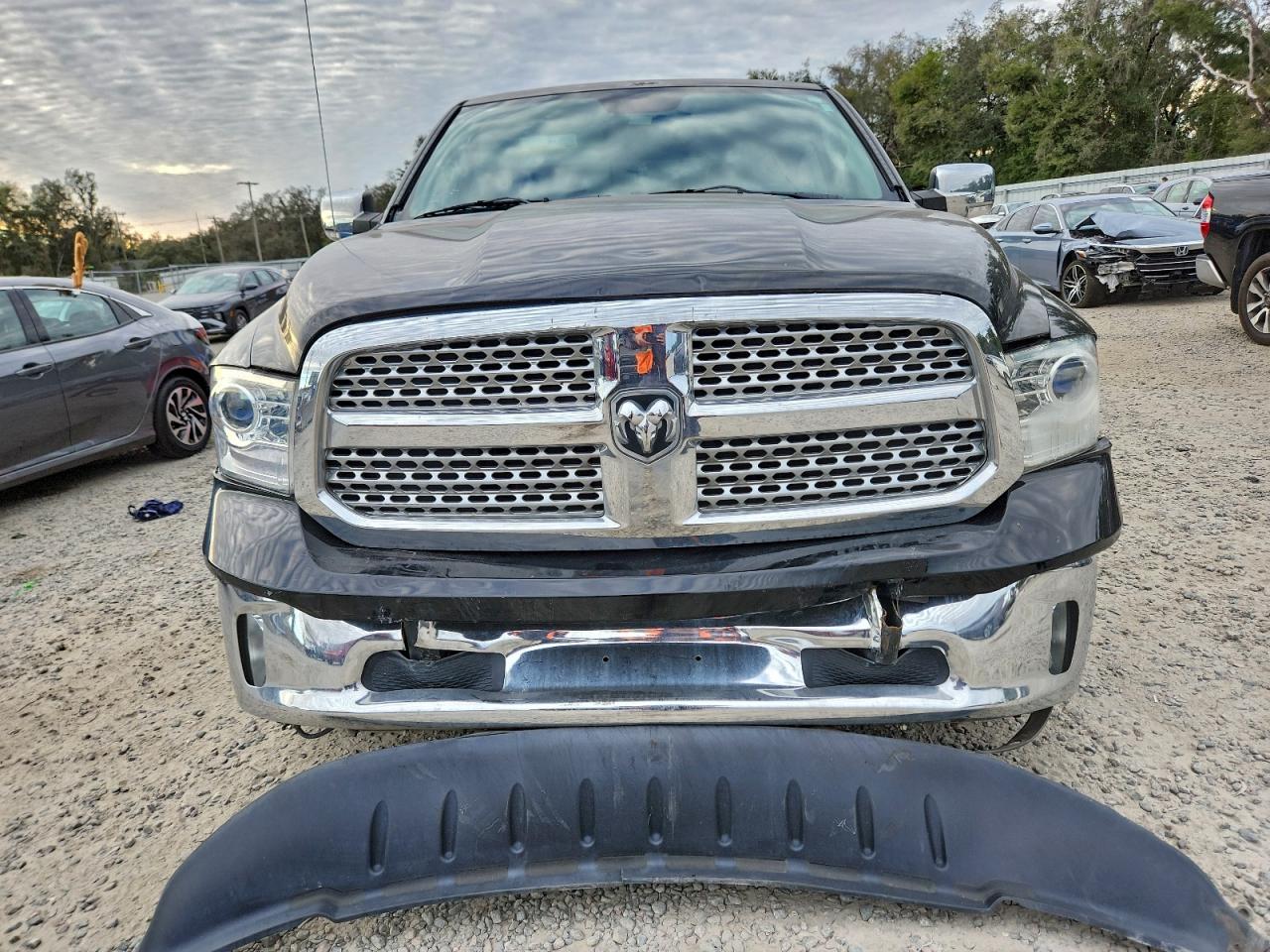 Ram 1500 Laramie Image 7