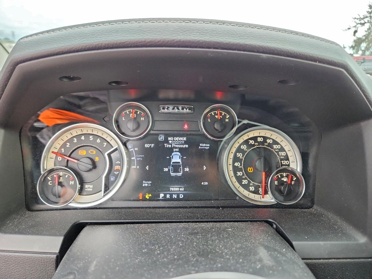 Ram 1500 Laramie Image 11